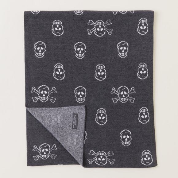 BEARFOOT DREAMS
CozyChic Ultra Lite Skull Print Scarf Gray - Picture 4 of 6
